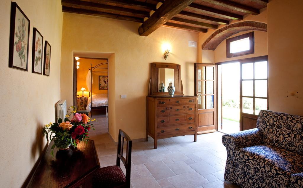 Bed and Breakfast Fattoria Poggerino à Radda in Chianti Extérieur photo